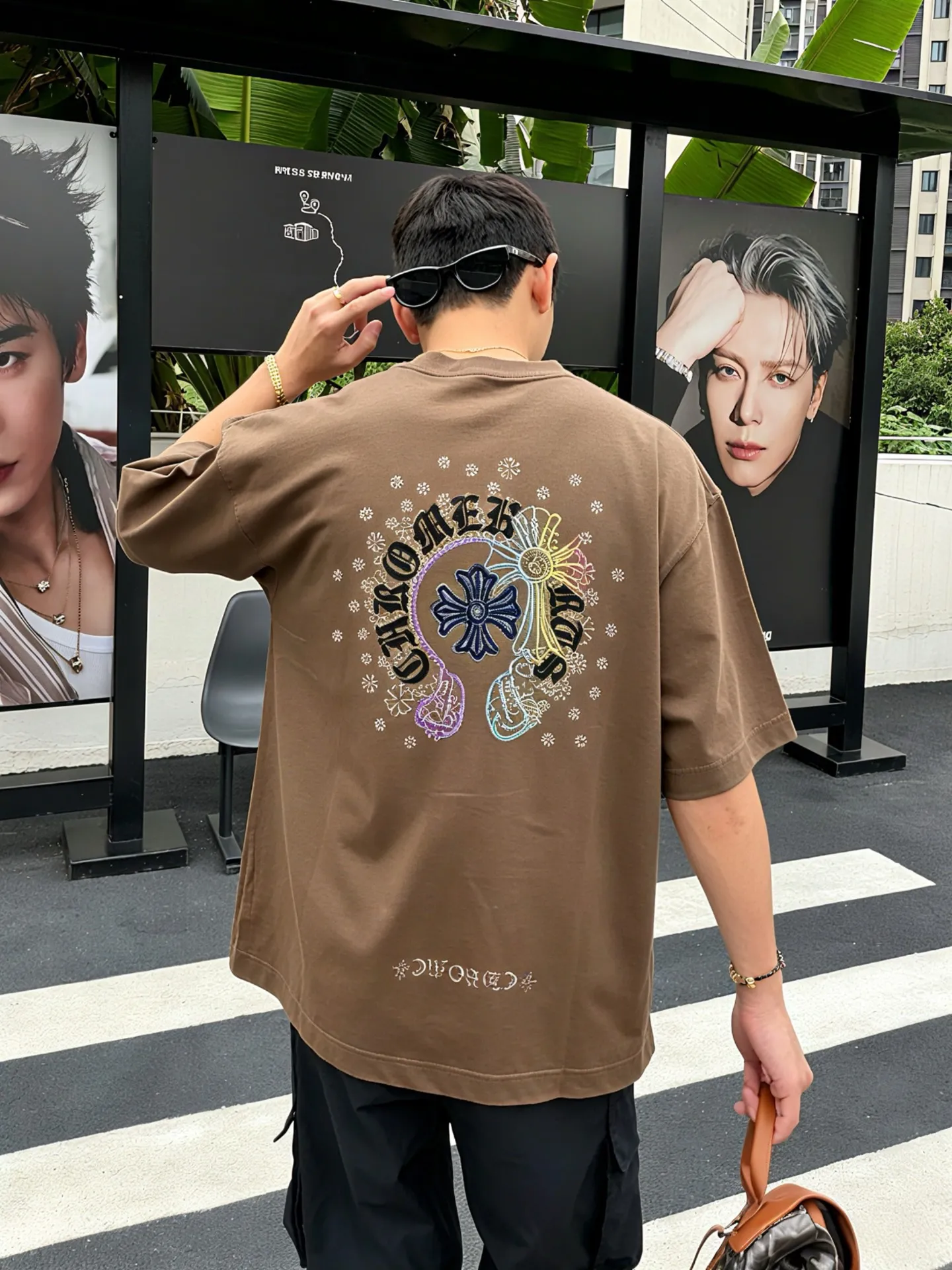 CH～ 《 》 tee ， Same Style ， : Black White Coffee Brown Size：S（90-130 ） M（125-150 ） L（135-165 ） XL（160-190 ） XXL（185 ）